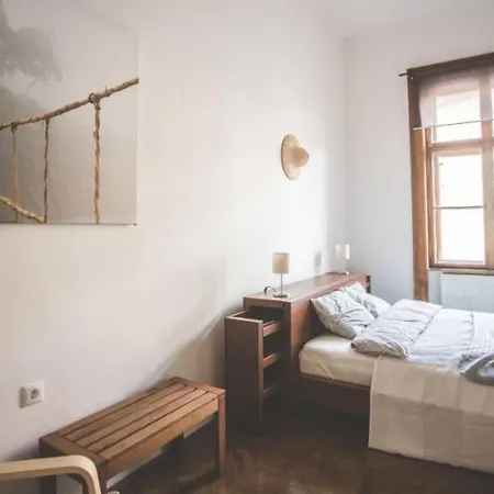 Spacious Luxury Designer Flat * Budapeste