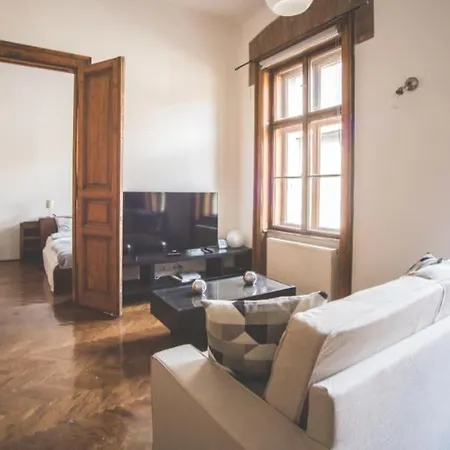 Spacious Luxury Designer Flat 부다페스트