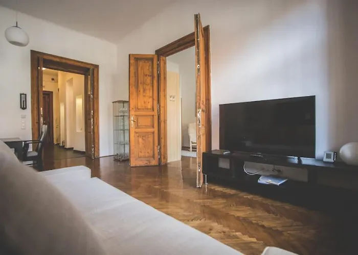 Apartament Spacious Luxury Designer Flat